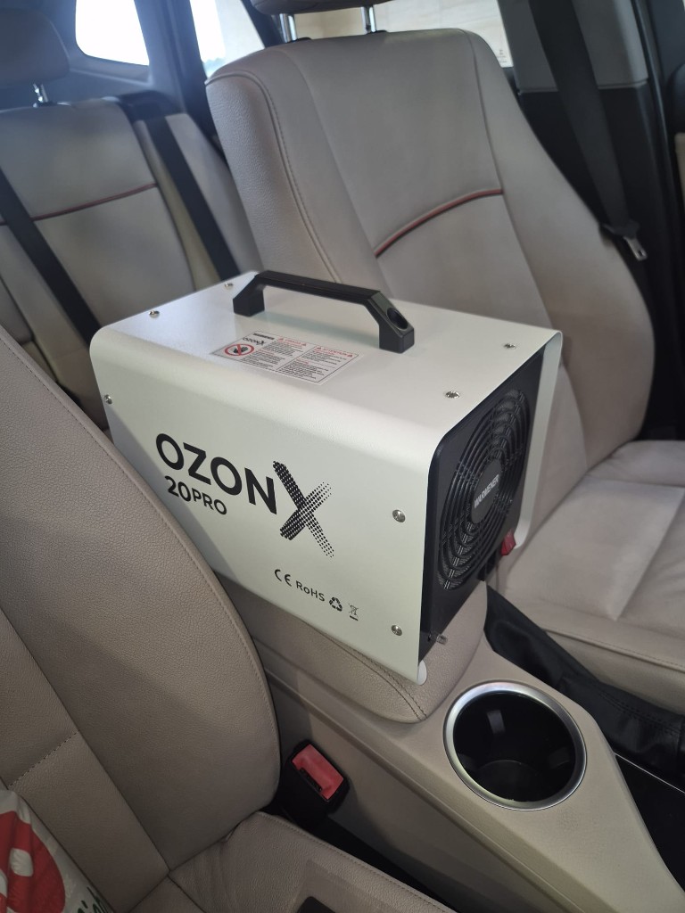 Ozonowanie wnętrza samochodu – usuwanie zapachów, Gold Car Autodetailing